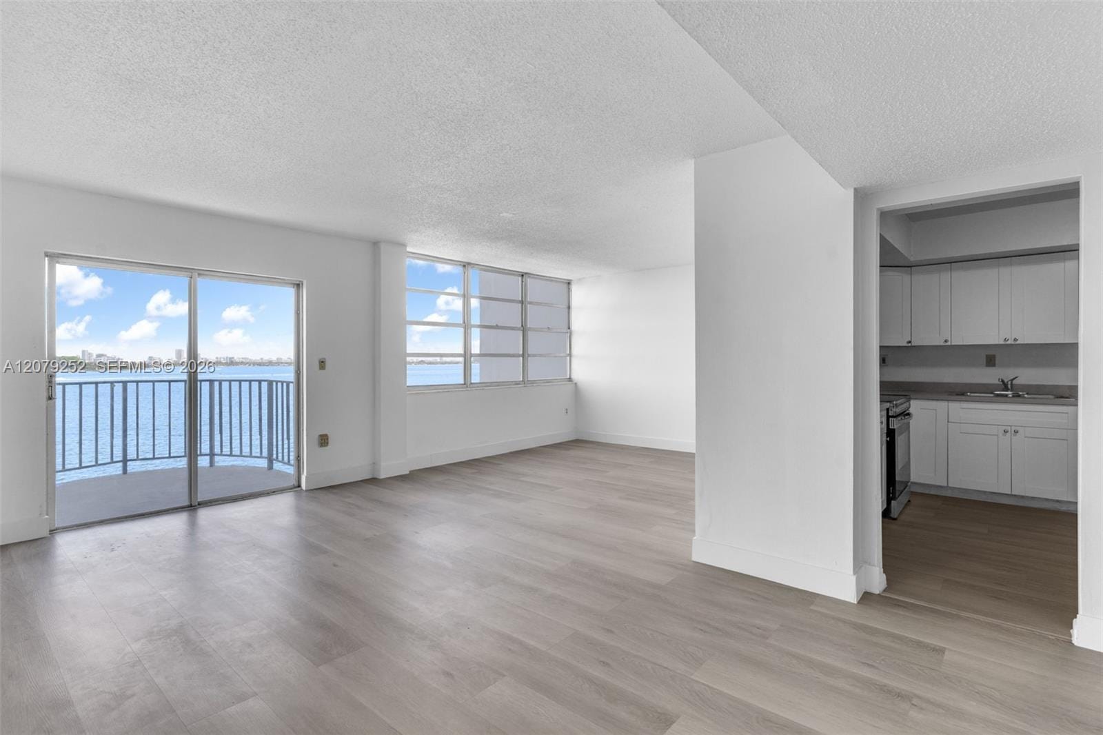 11930 N Bayshore Drive 704, North Miami, FL 33181 photo 27