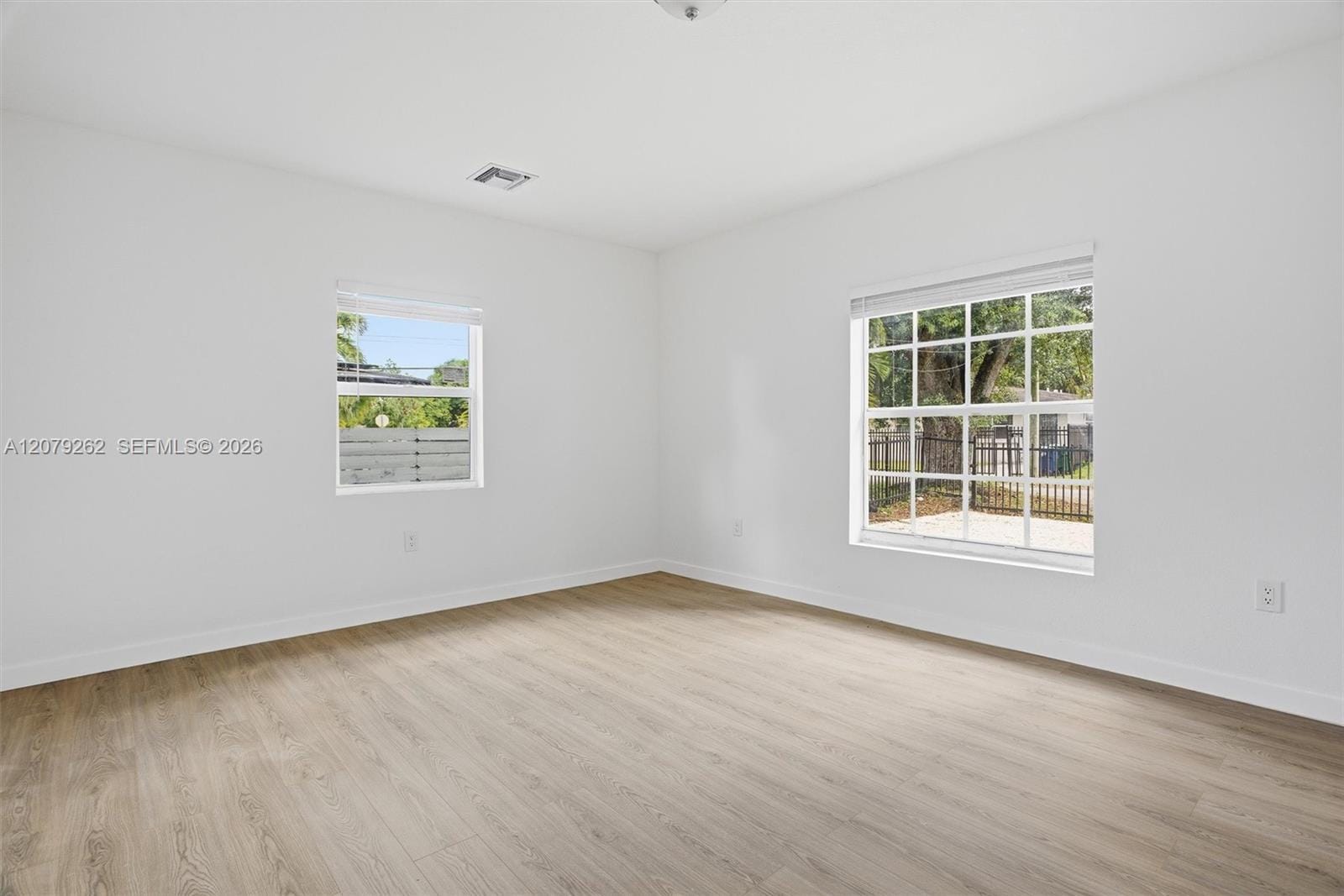 465 NE 165th Street — photo 12
