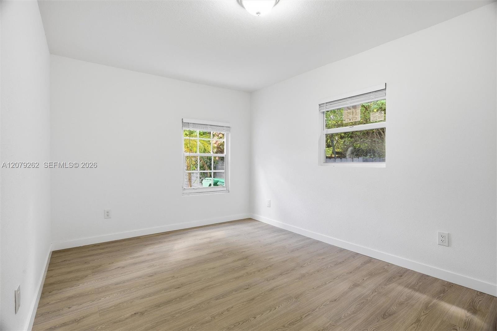 465 NE 165th Street — photo 9