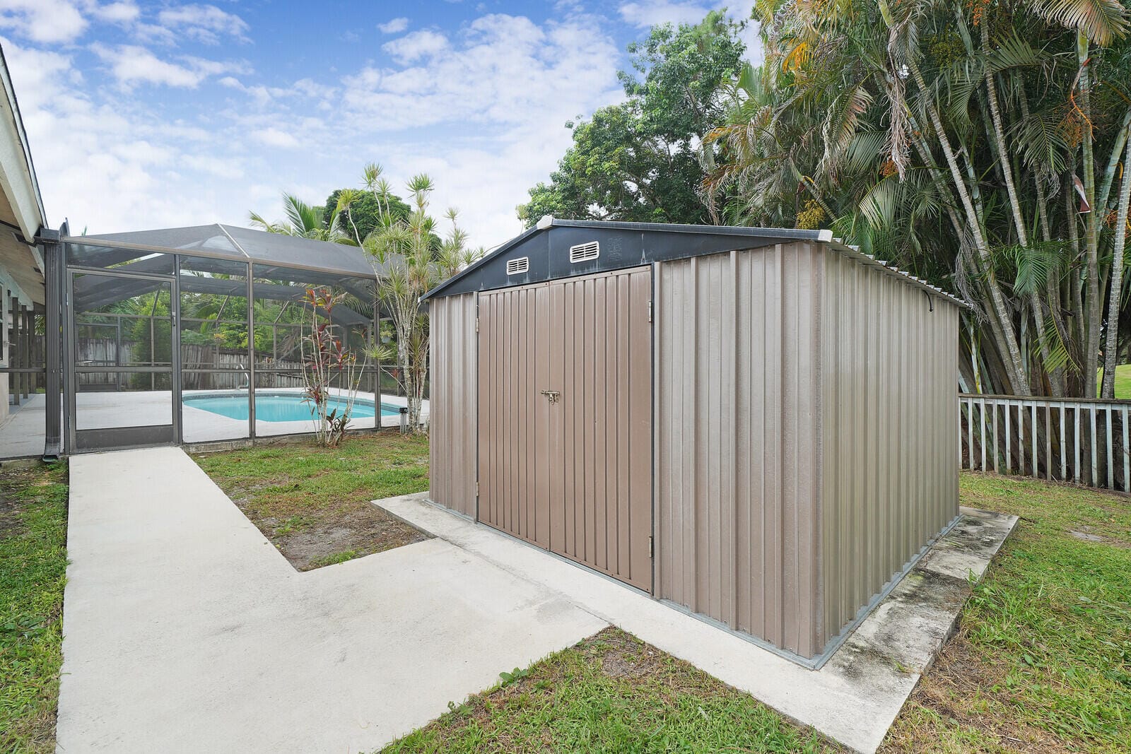 230 Ponce De Leon Street, Royal Palm Beach, FL 33411 photo 14