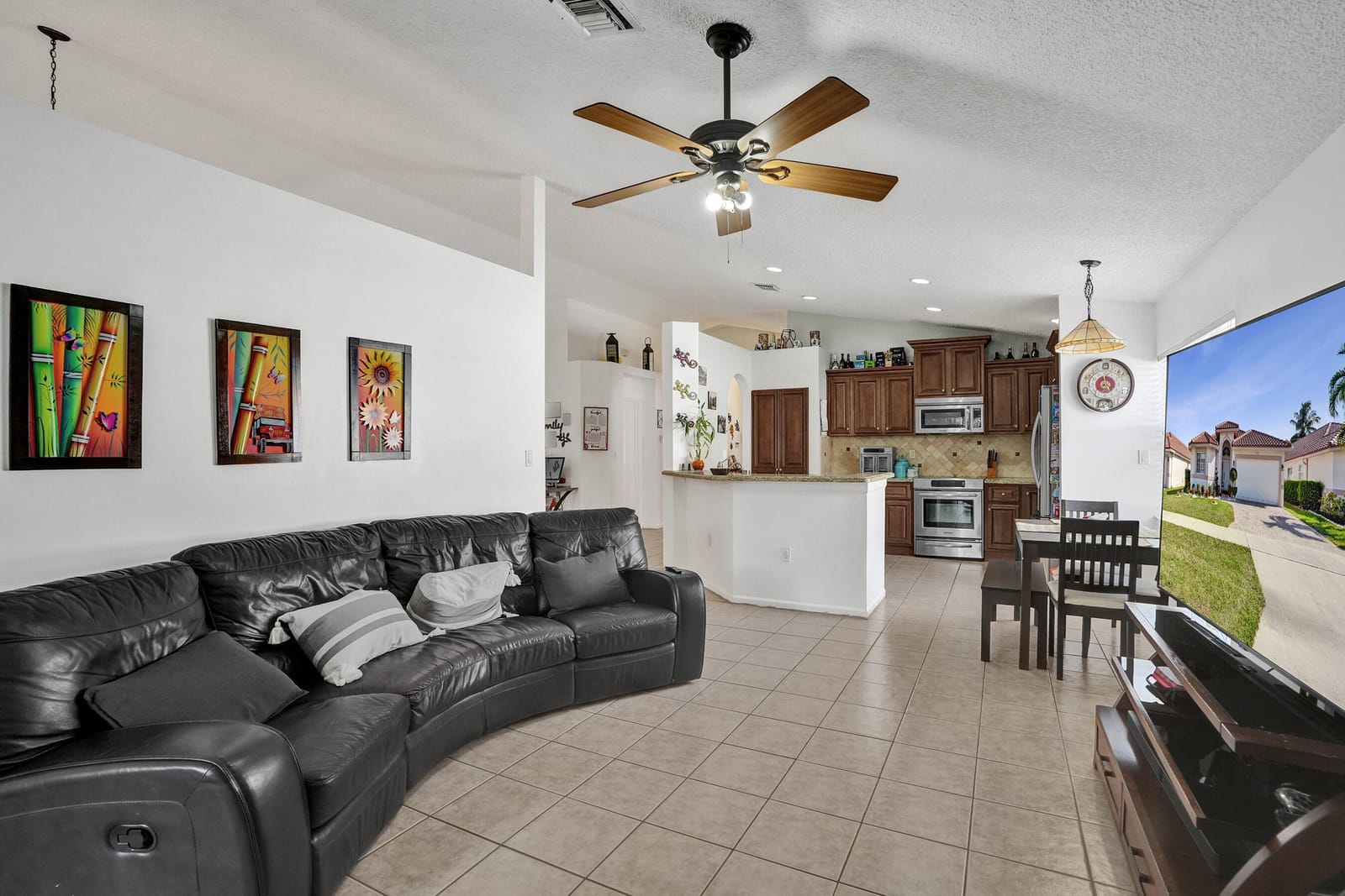 7572 Parkside Lane, Margate, FL 33063 photo 19