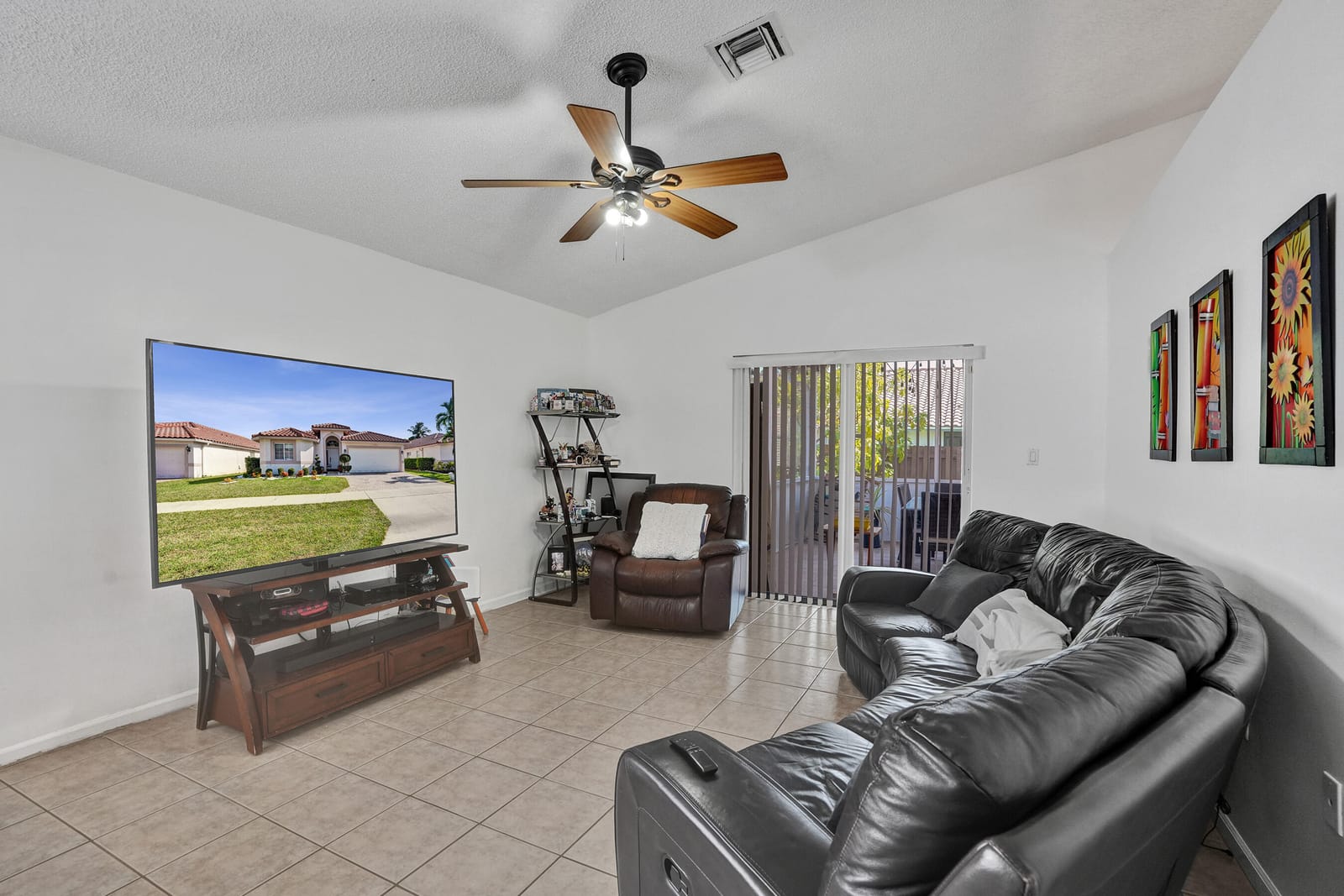 7572 Parkside Lane, Margate, FL 33063 photo 22