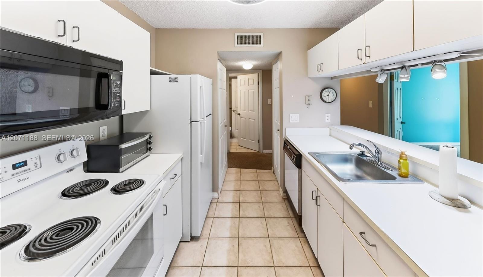 15780 SW 106th Terrace 104, Miami, FL 33196 photo 13