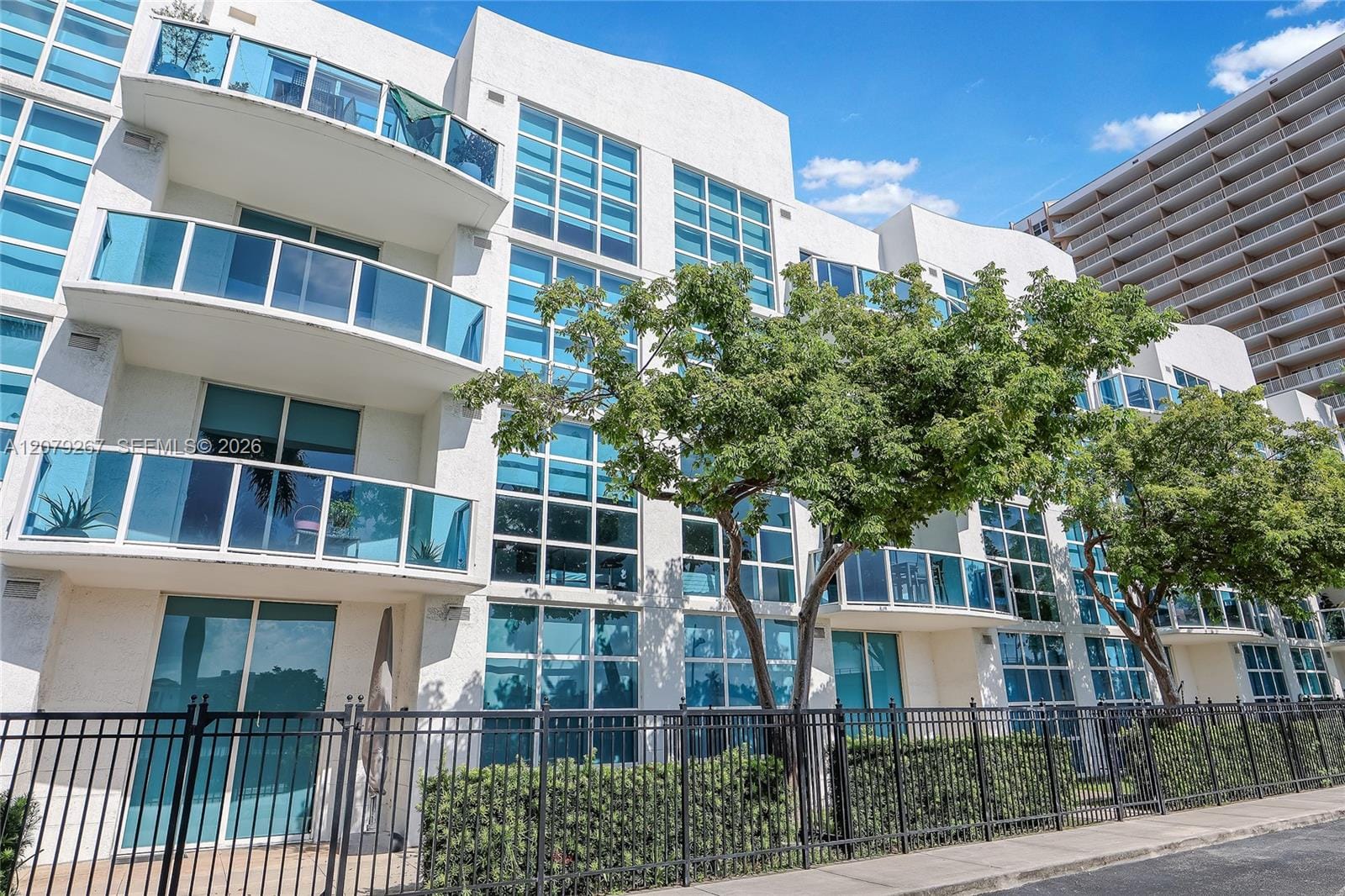 1945 S Ocean Drive M6, Hallandale Beach, FL 33009 photo 4