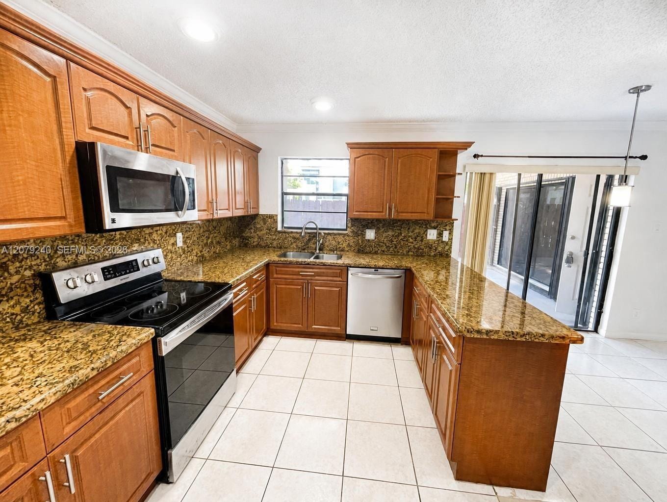 8215 SW 23rd Court 17D — photo 3