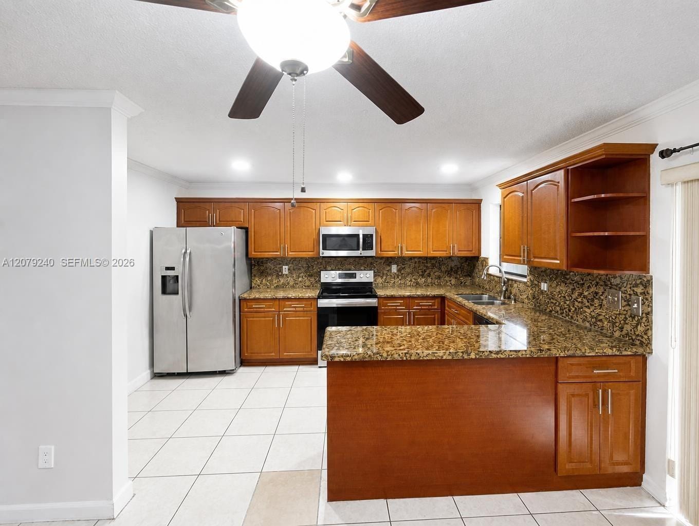 8215 SW 23rd Court 17D — photo 4