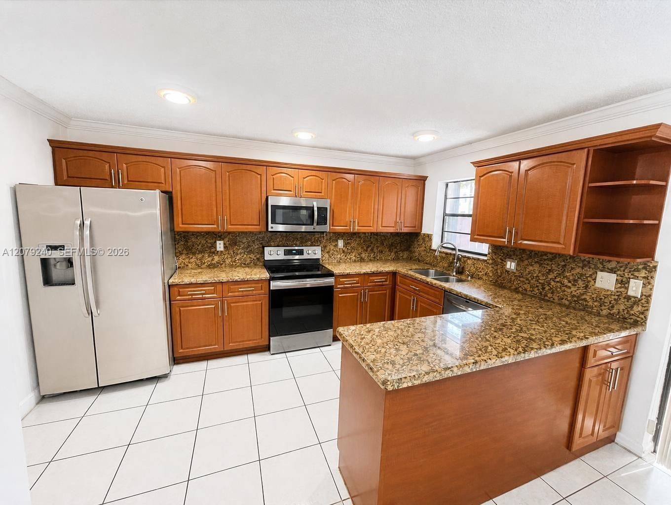 8215 SW 23rd Court 17D — photo 5
