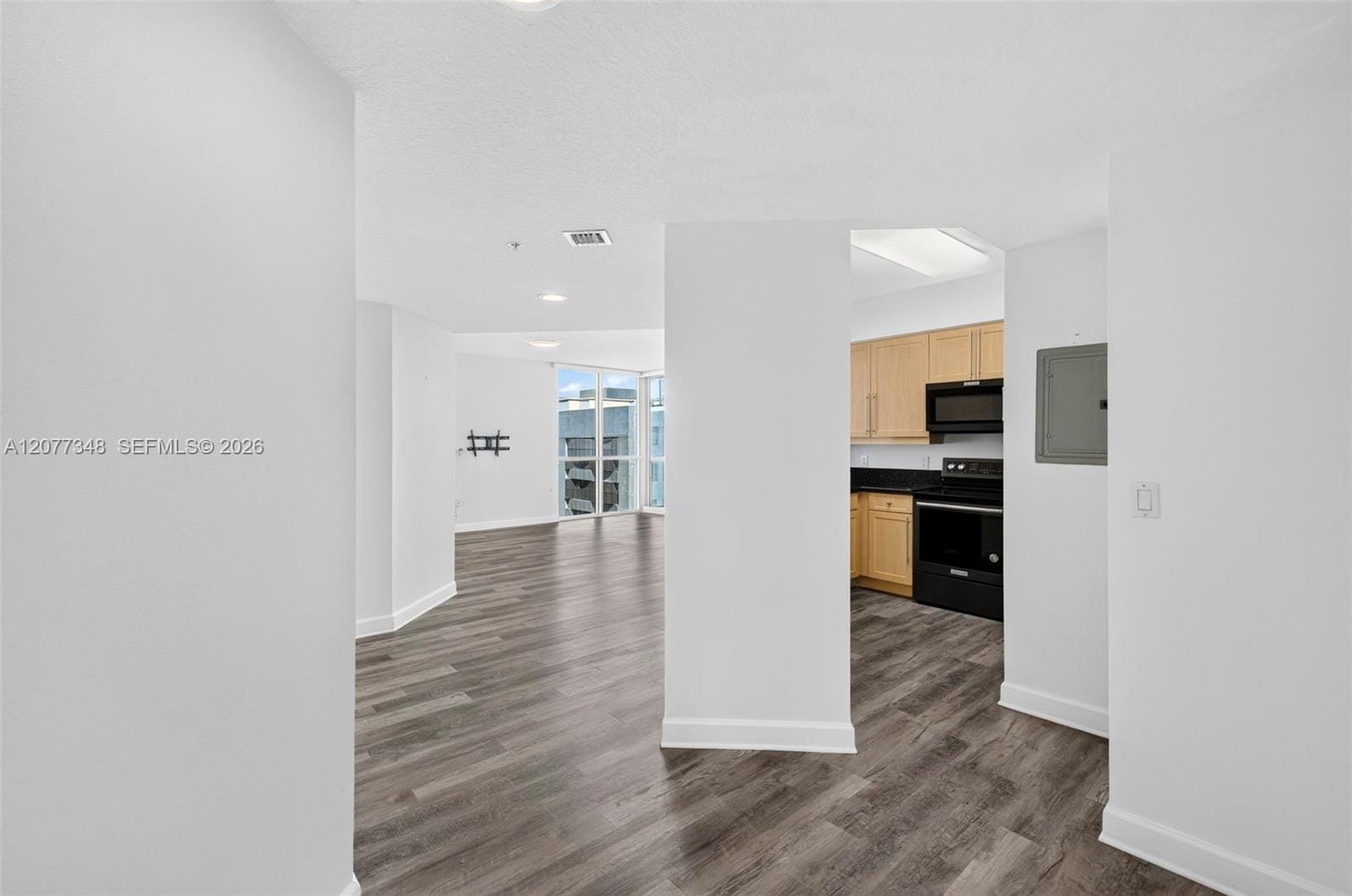 111 SE 8th Avenue 705 — photo 10