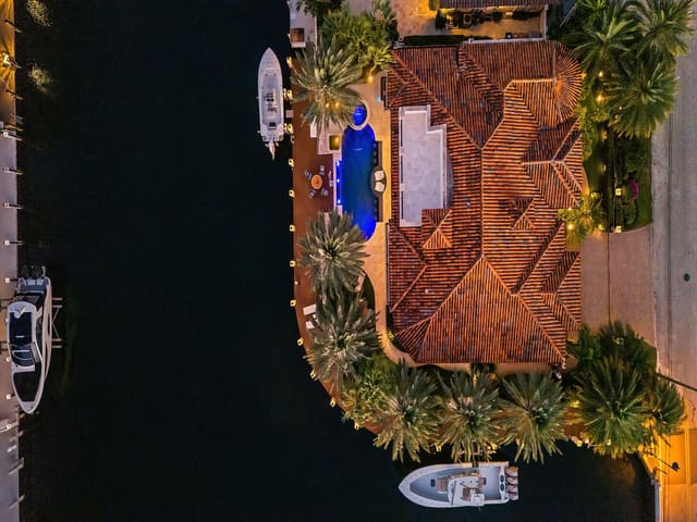 2319 NE 28TH Street, Lighthouse Point, FL 33064