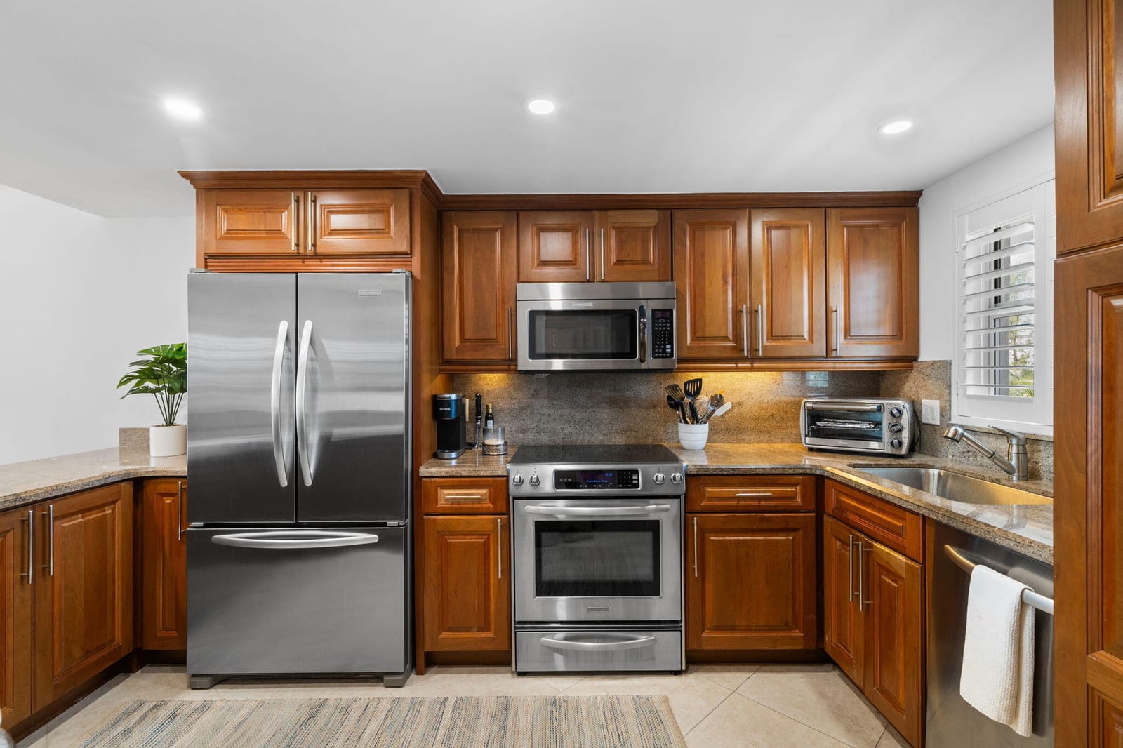 511 BAYSHORE Drive 408 — photo 8