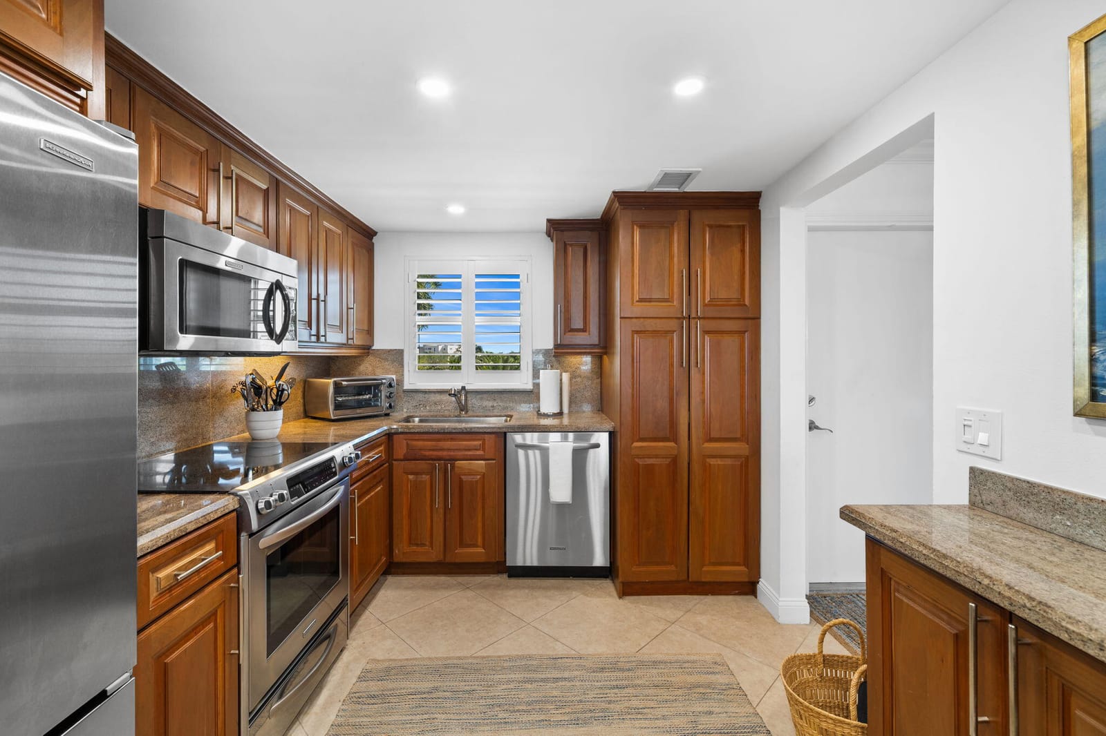 511 BAYSHORE Drive 408 — photo 10
