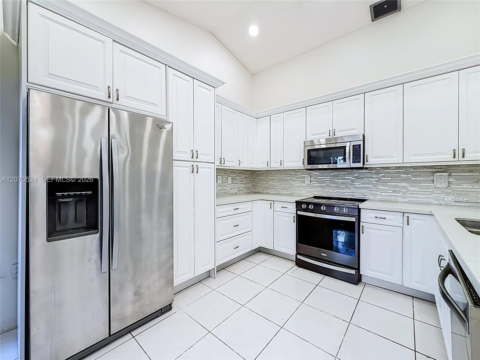 15071 S Waterford Drive 15071 — photo 12