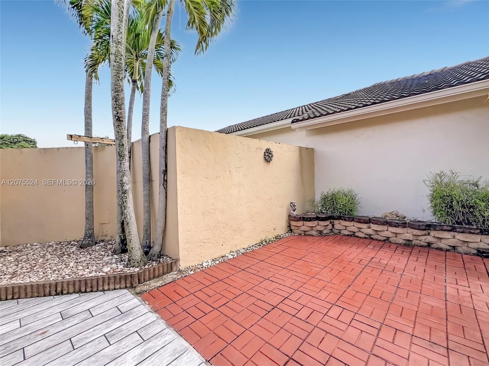 15071 S Waterford Drive 15071 — photo 4