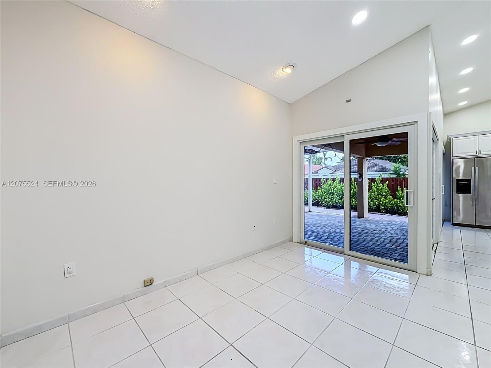15071 S Waterford Drive 15071 — photo 9