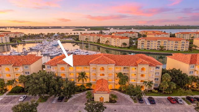 16 Harbour Isle Drive W 302, Harbour Isle At Hutchinson Island, Fort Pierce, FL