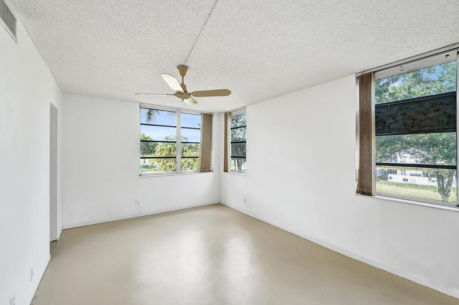 1811 SABAL PALM Drive 203, Davie, FL 33324 photo 20