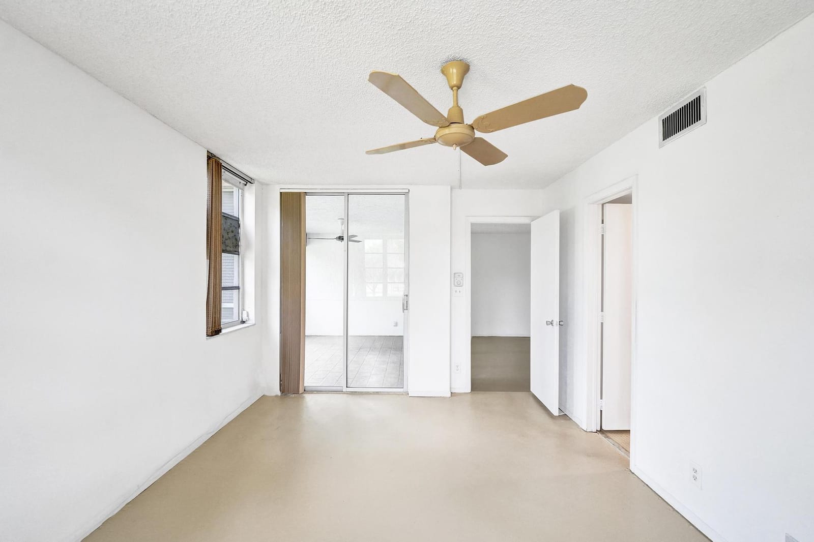 1811 SABAL PALM Drive 203, Davie, FL 33324 photo 24