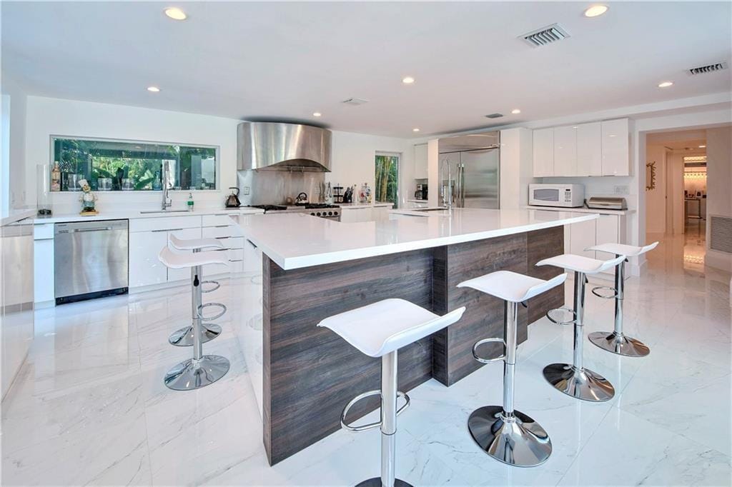 28 PELICAN Drive, Fort Lauderdale, FL 33301 photo 14