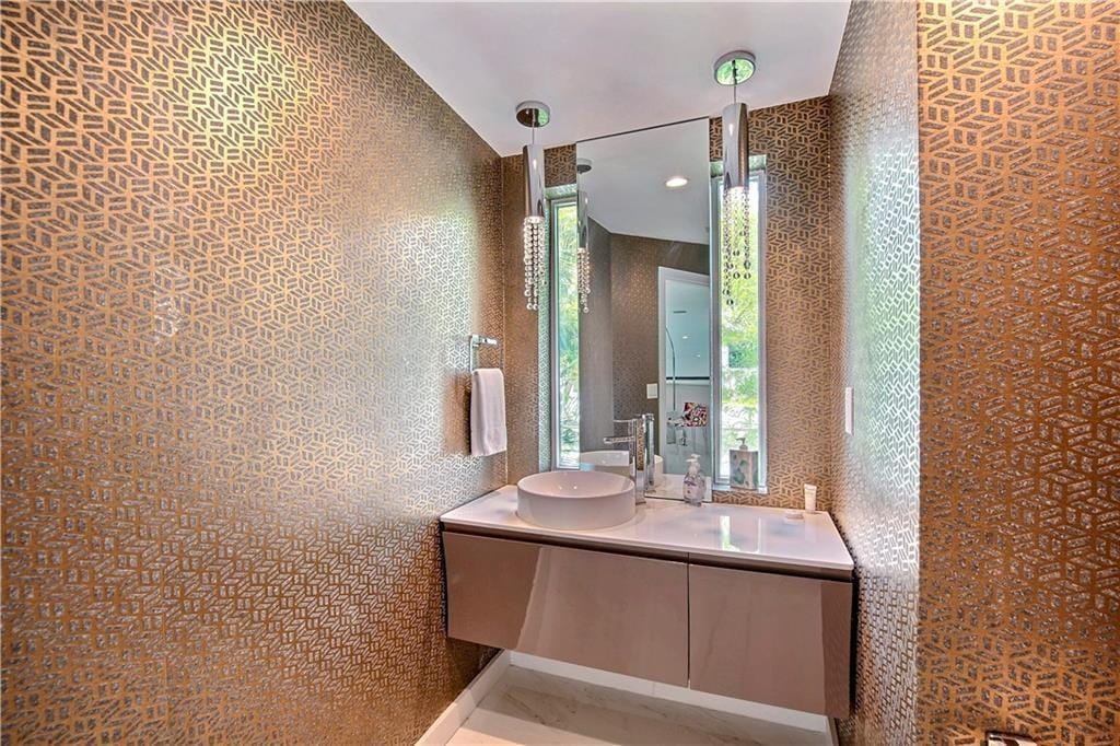 28 PELICAN Drive, Fort Lauderdale, FL 33301 photo 27