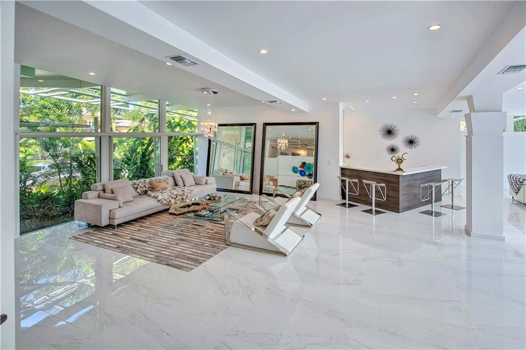 28 PELICAN Drive, Fort Lauderdale, FL 33301 photo 5
