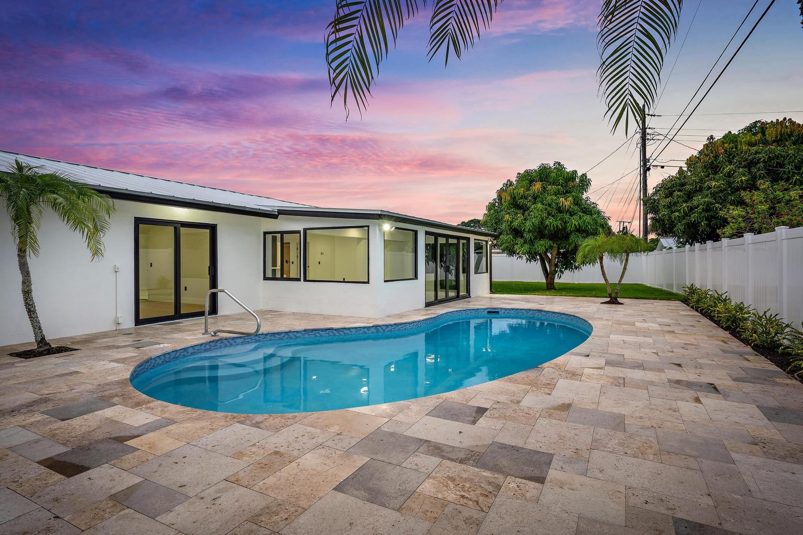 360 Saturn Avenue, Tequesta, FL 33469 photo 24