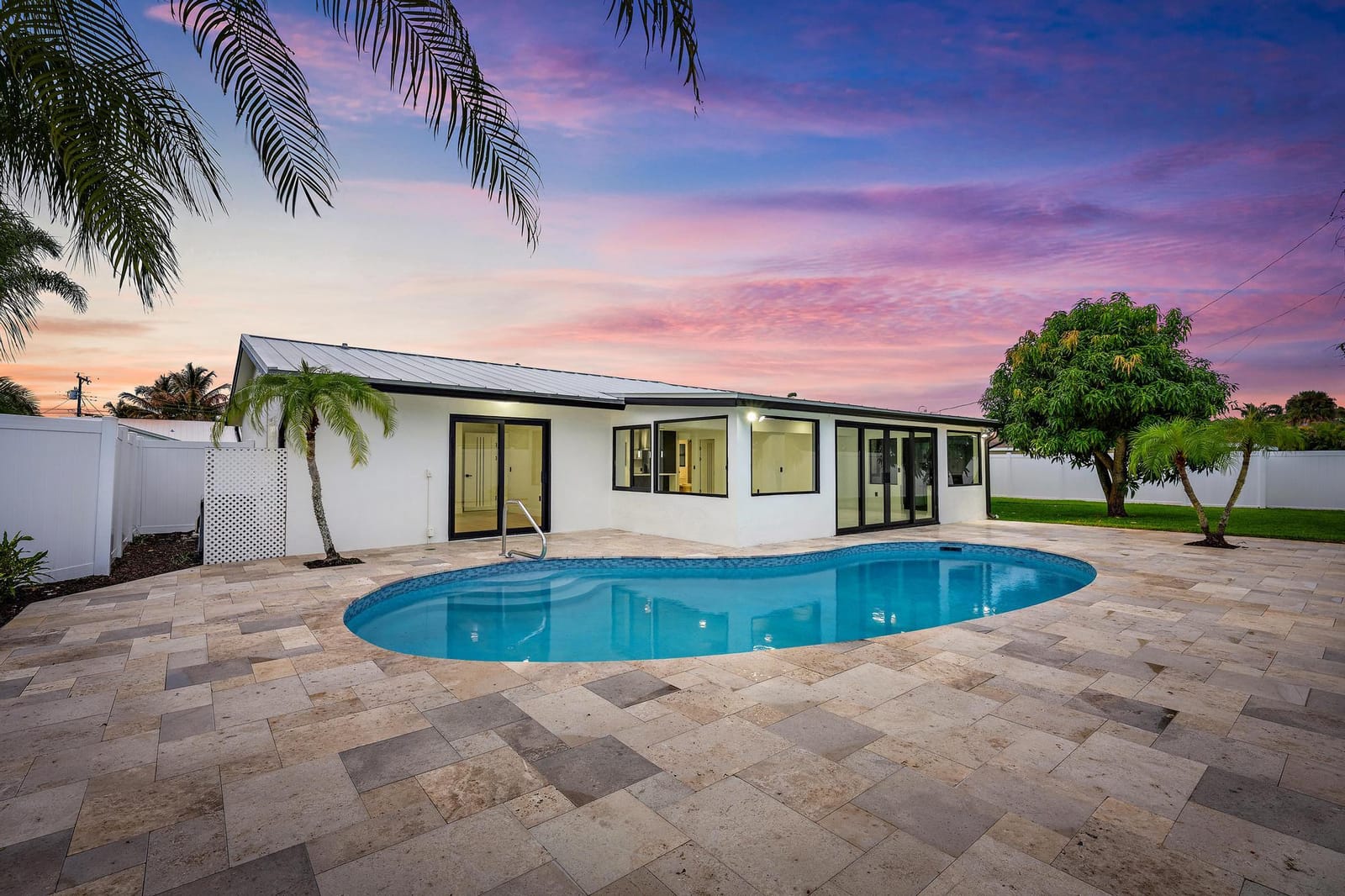 360 Saturn Avenue, Tequesta, FL 33469 photo 27