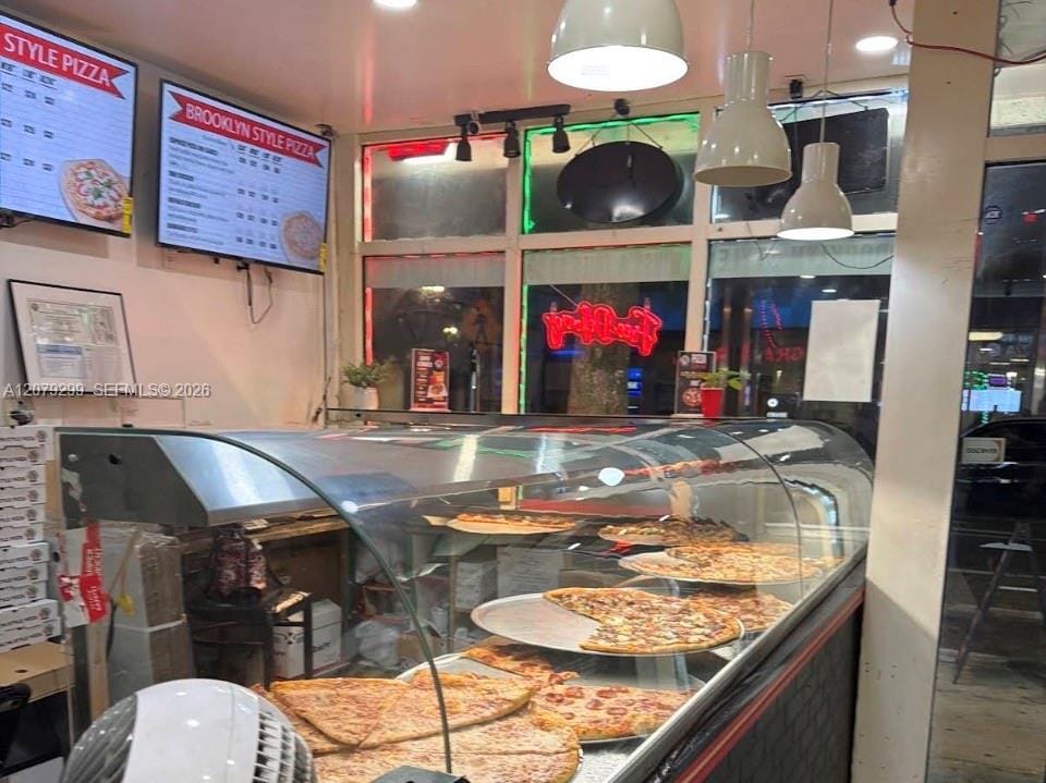 Pizzeria Conf — photo 2