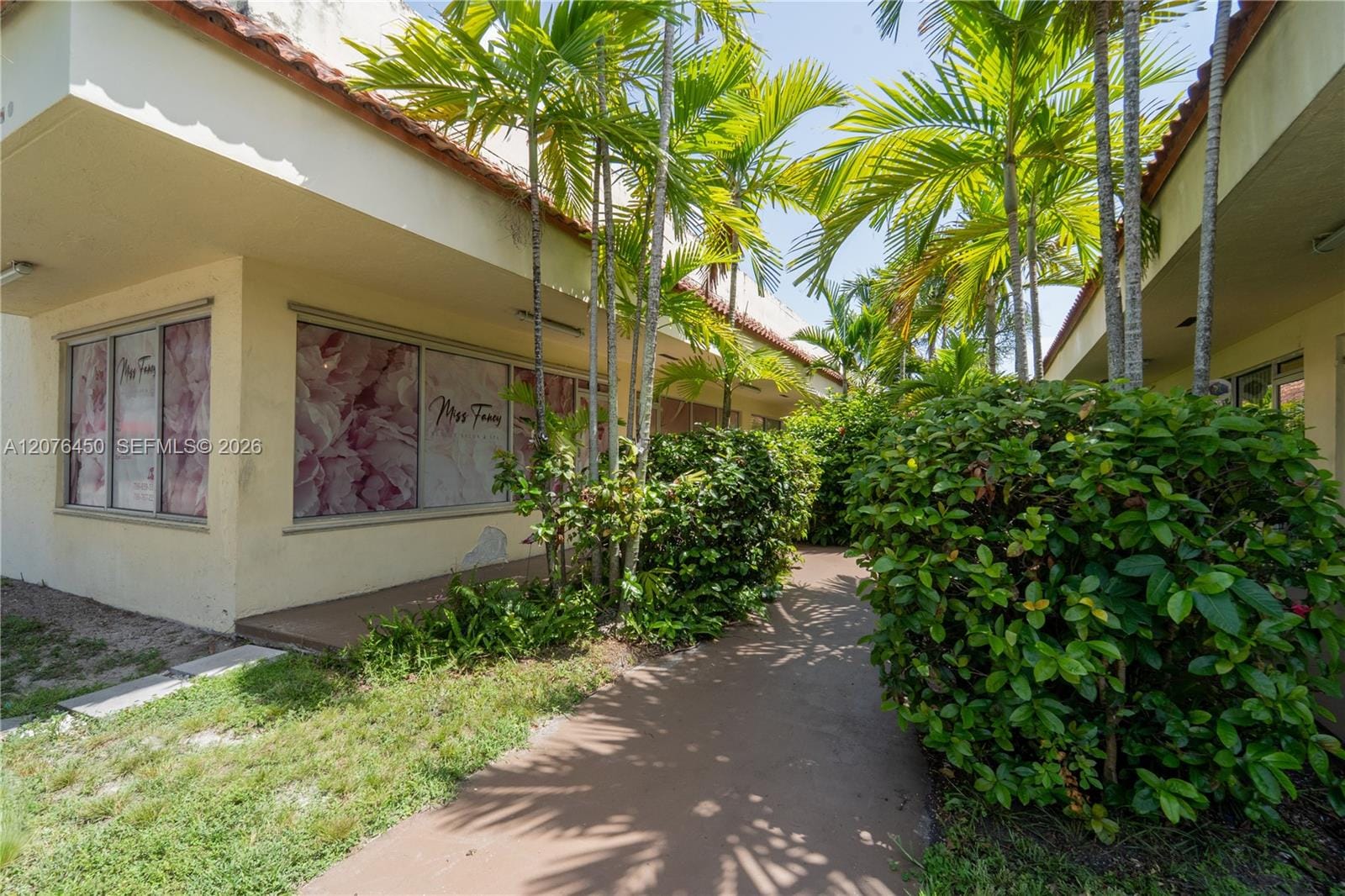 1600 W 38th Place, Hialeah, FL 33012