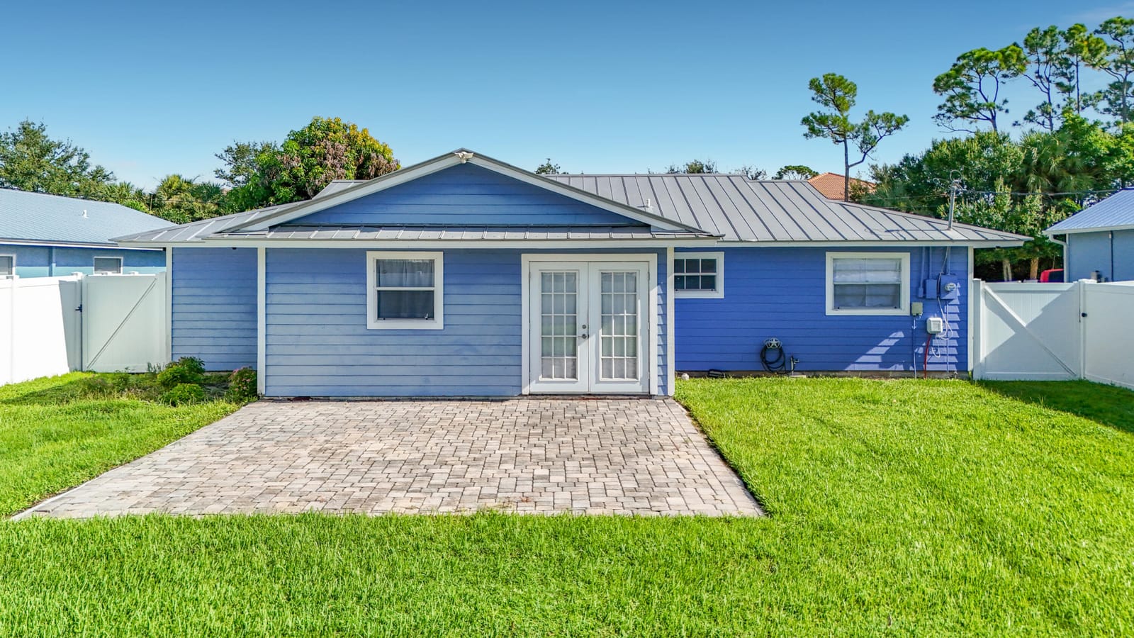 1520 SW Sunset Trail — photo 3