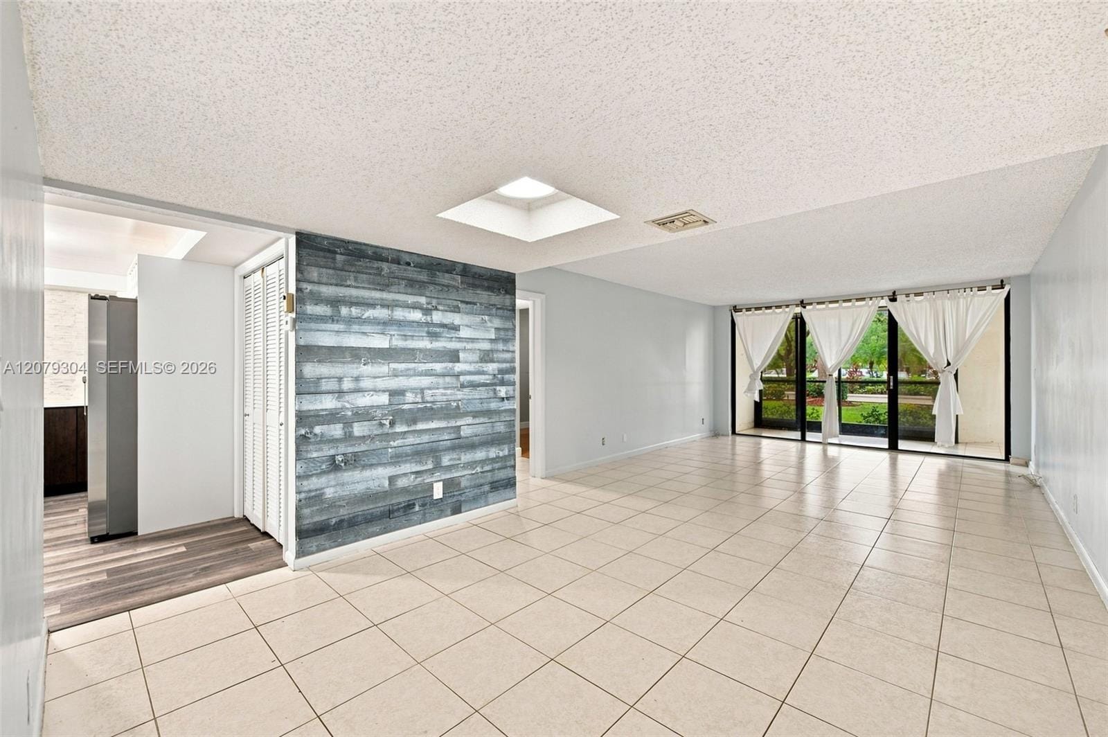 16325 Golf Club Road 104 — photo 9