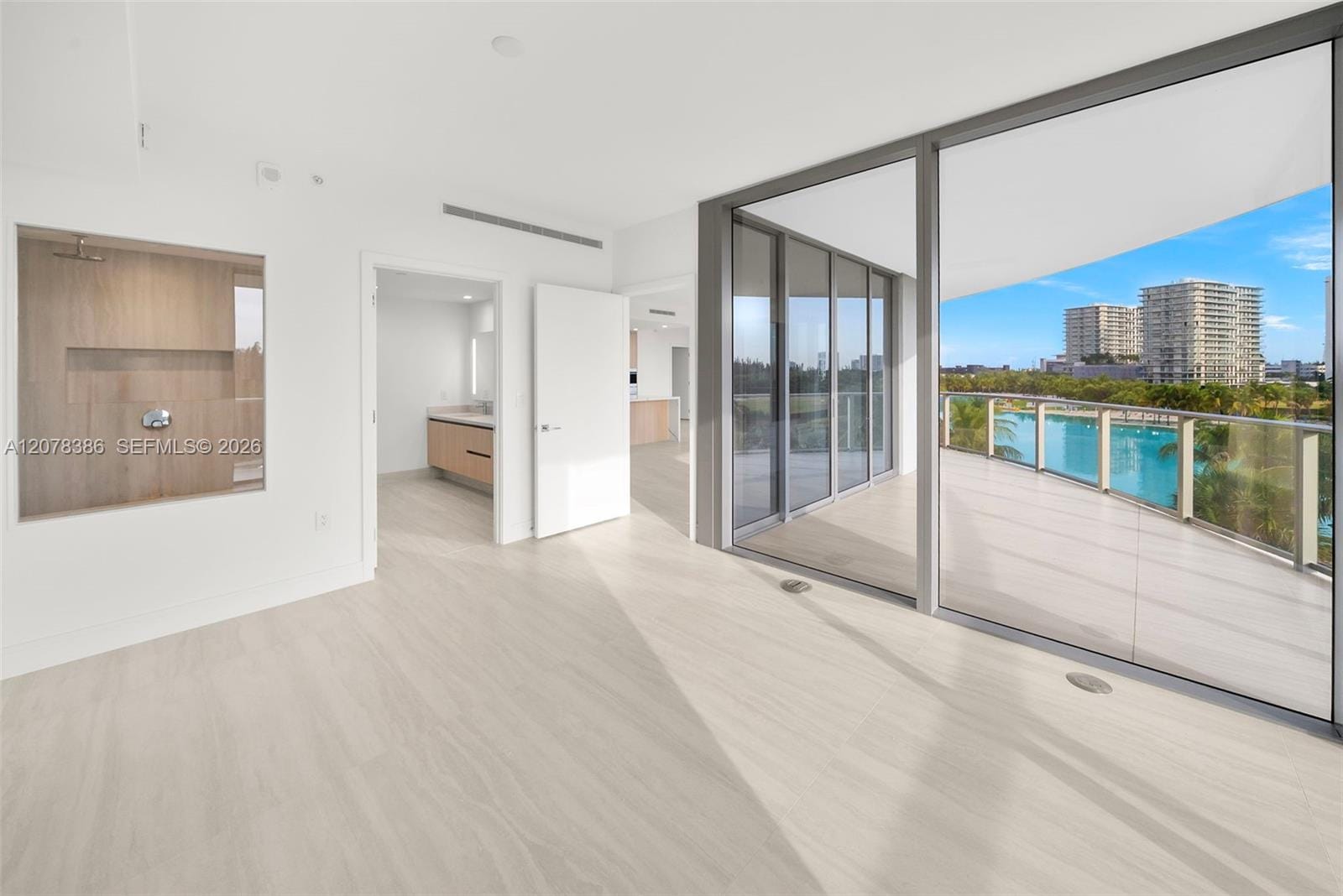 2411 Laguna Circle 311 — photo 7