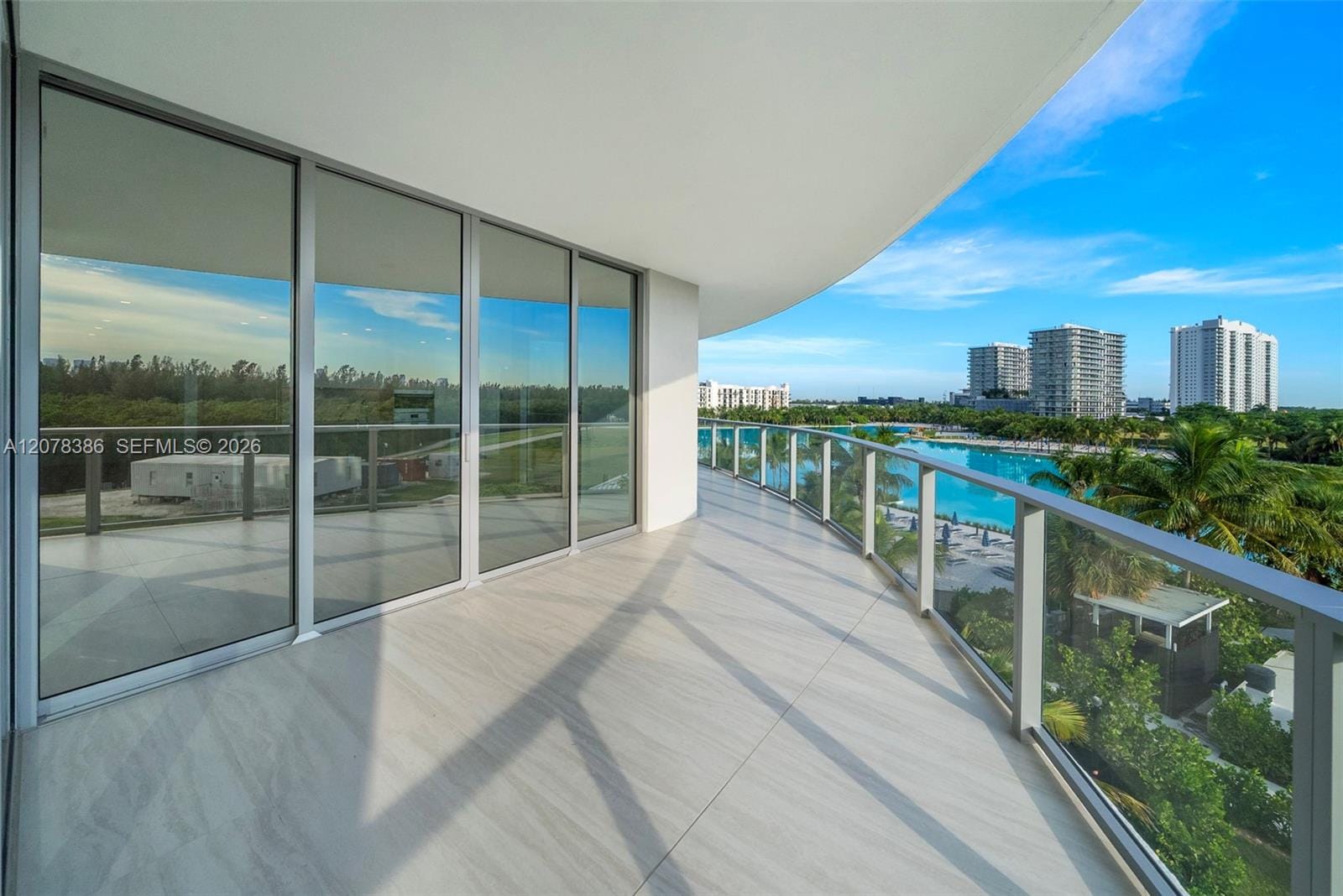 2411 Laguna Circle 311 — photo 2