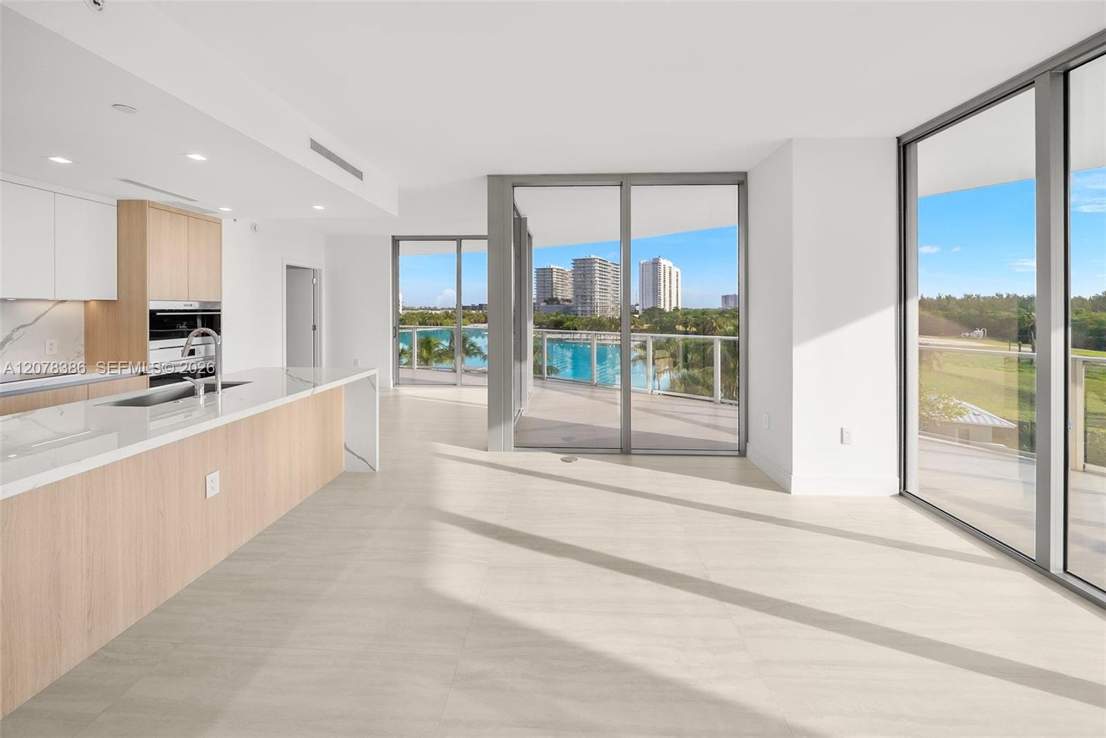 2411 Laguna Circle 311 — photo 3