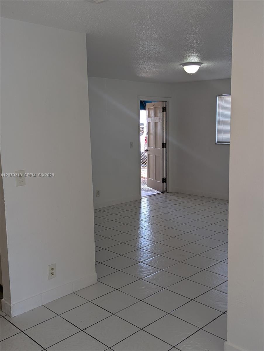 1830 Sheridan Street 106 — photo 2