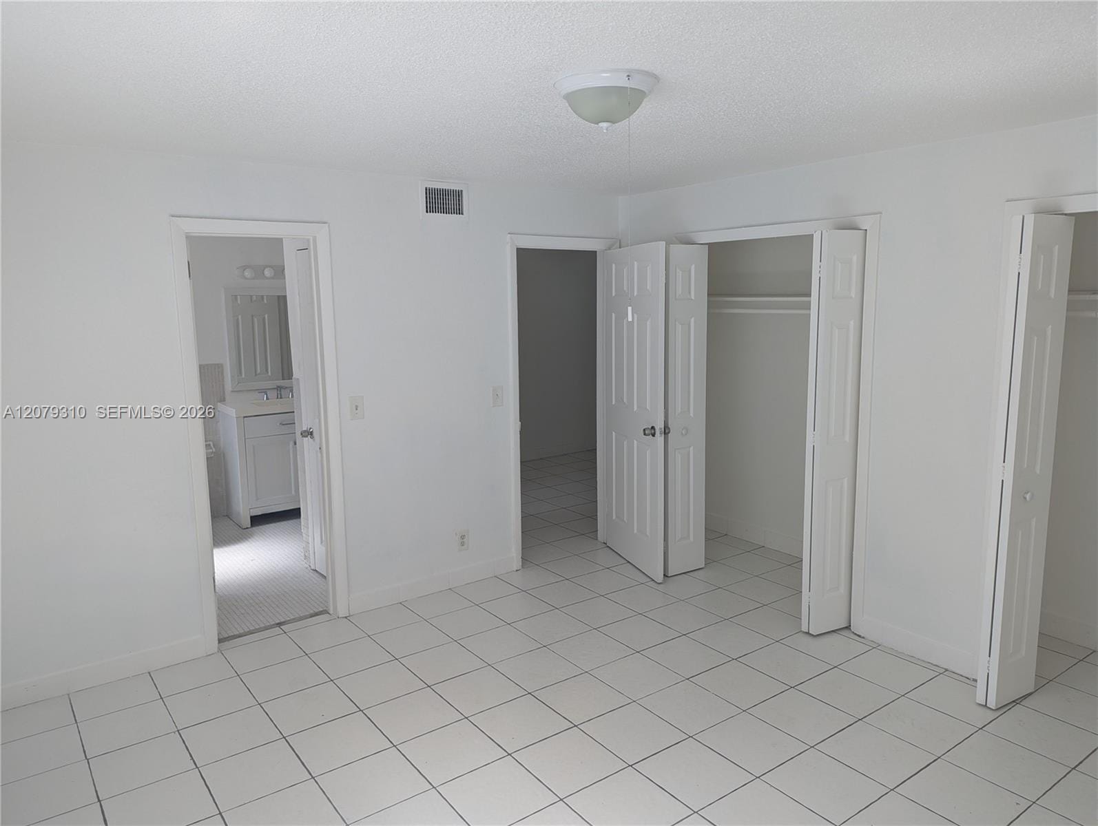 1830 Sheridan Street 106 — photo 7