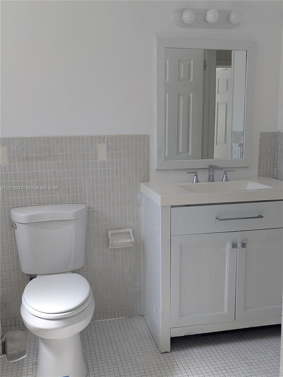 1830 Sheridan Street 106 — photo 8
