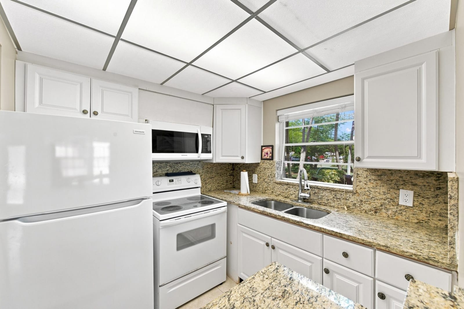489 Tilford W, Deerfield Beach, FL 33442 photo 17