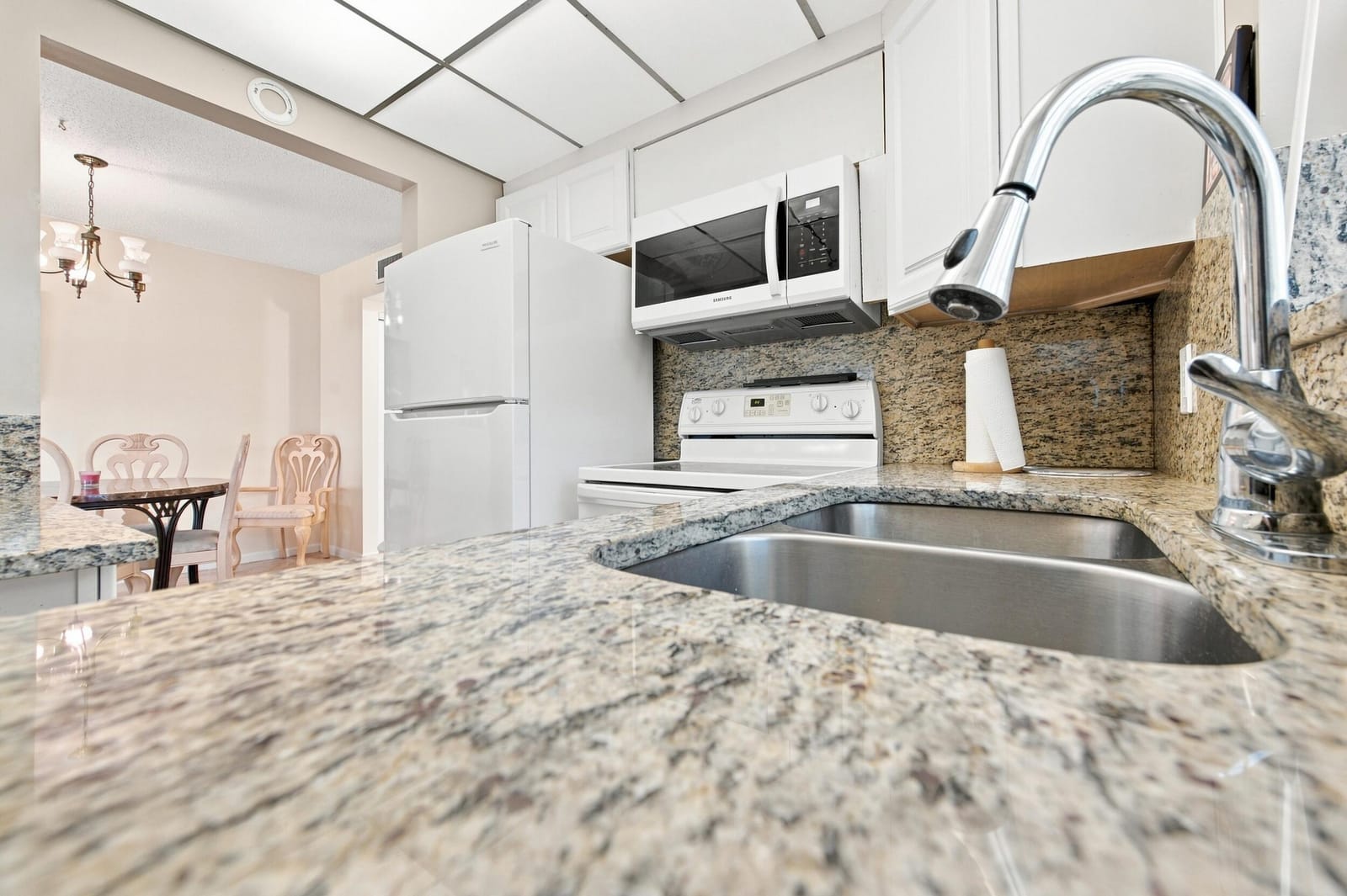 489 Tilford W, Deerfield Beach, FL 33442 photo 19