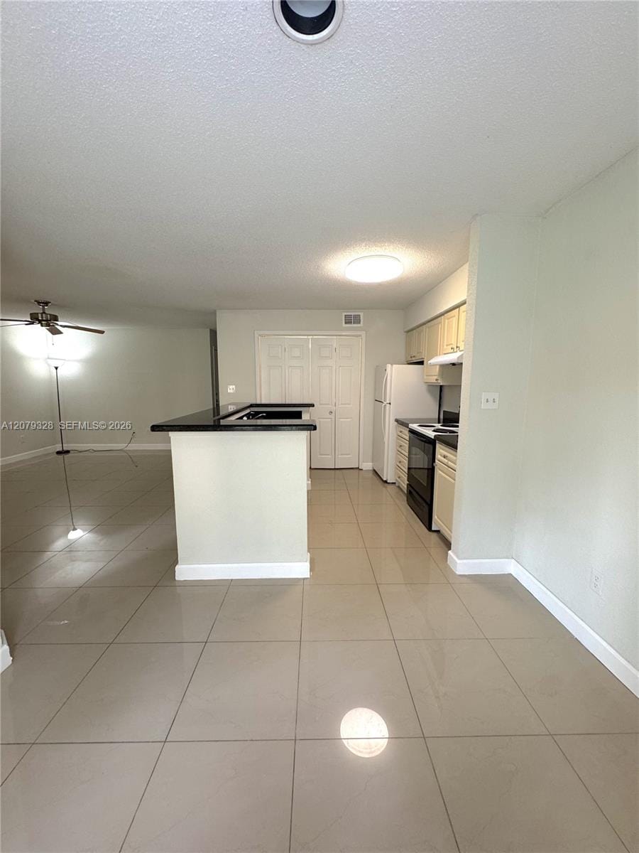 777 Riverside Drive 1510 — photo 4