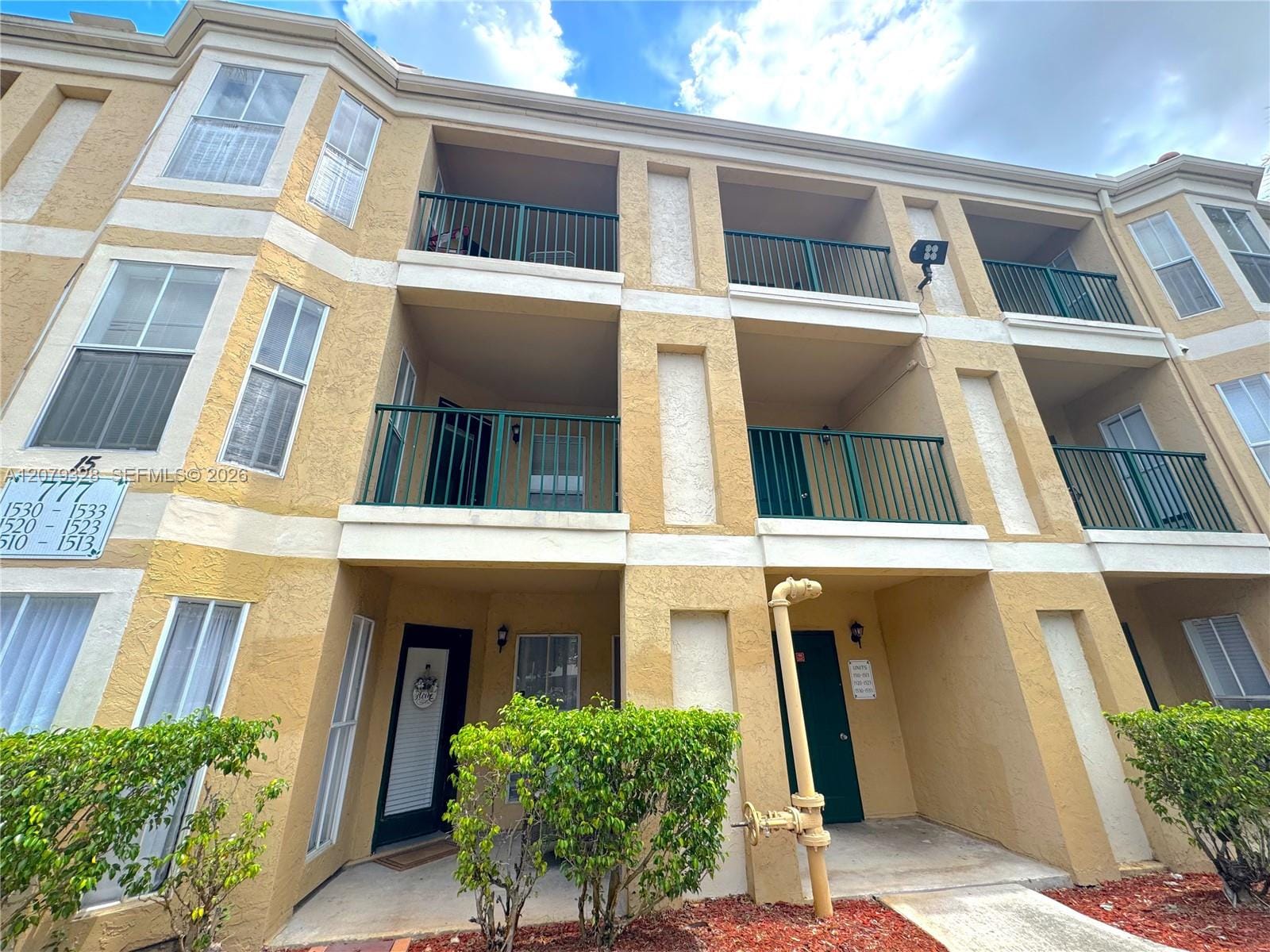 777 Riverside Drive 1510
