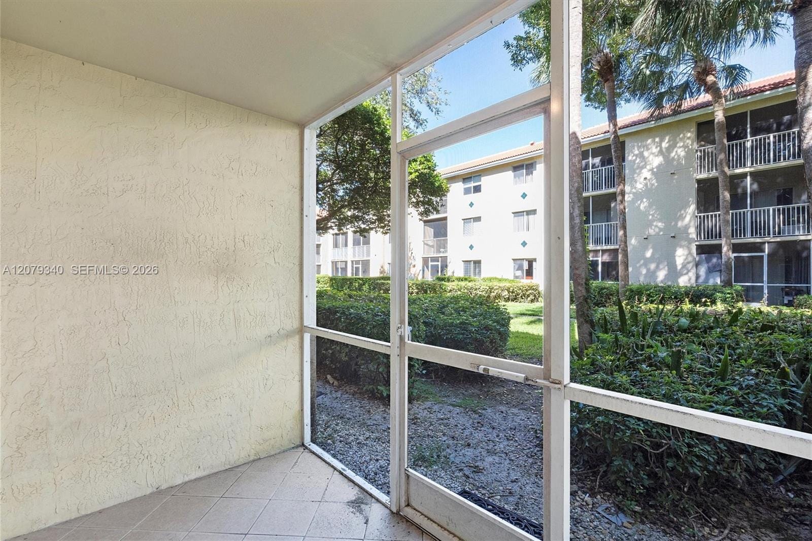 450 S Park Road 5-105 — photo 11