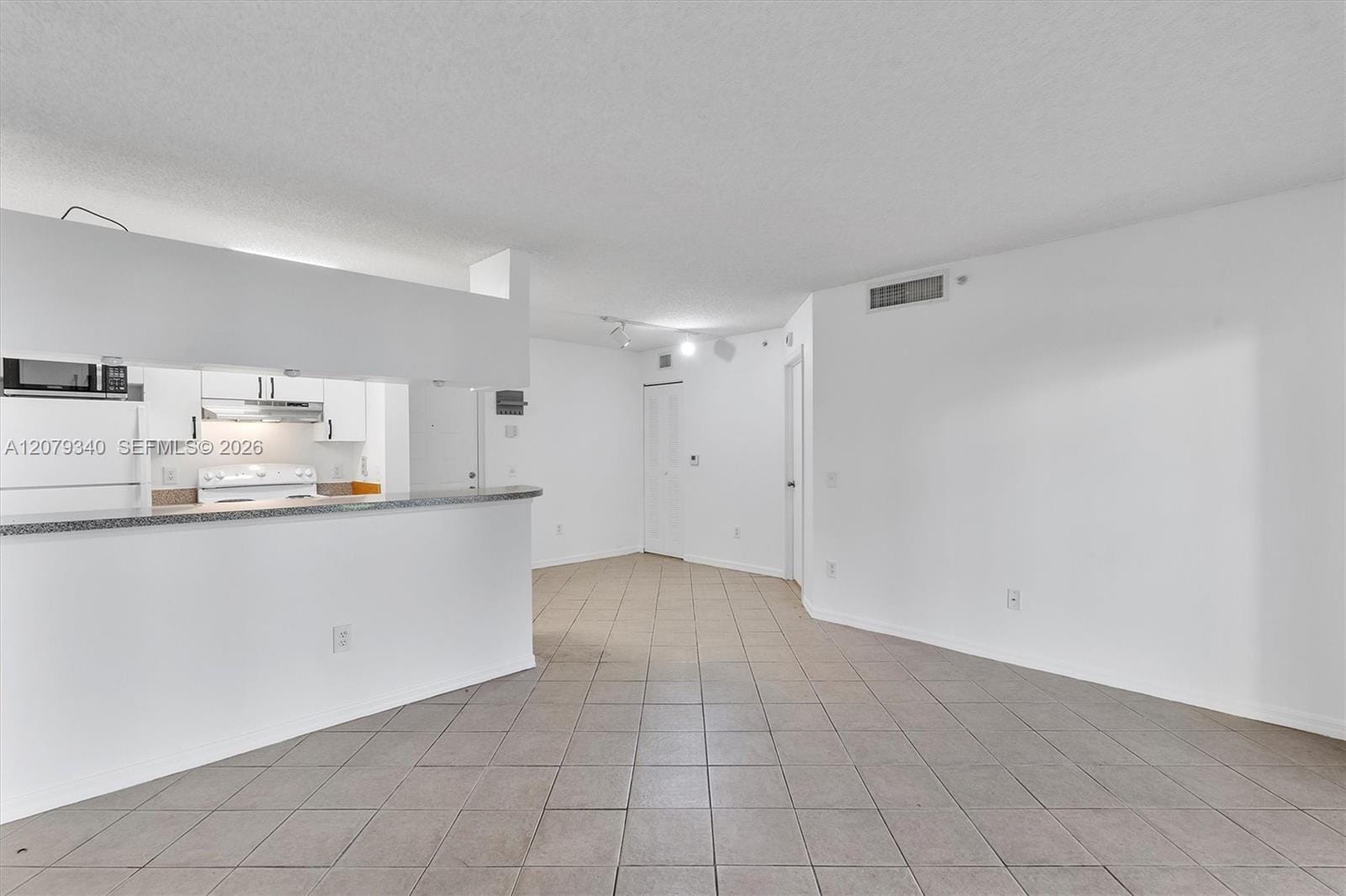 450 S Park Road 5-105 — photo 5