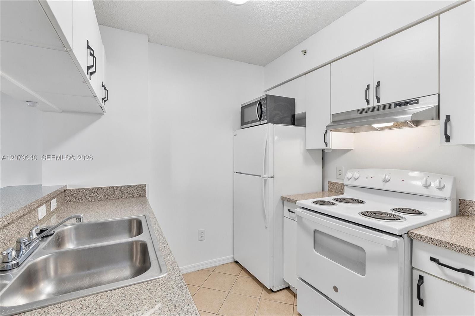 450 S Park Road 5-105 — photo 7
