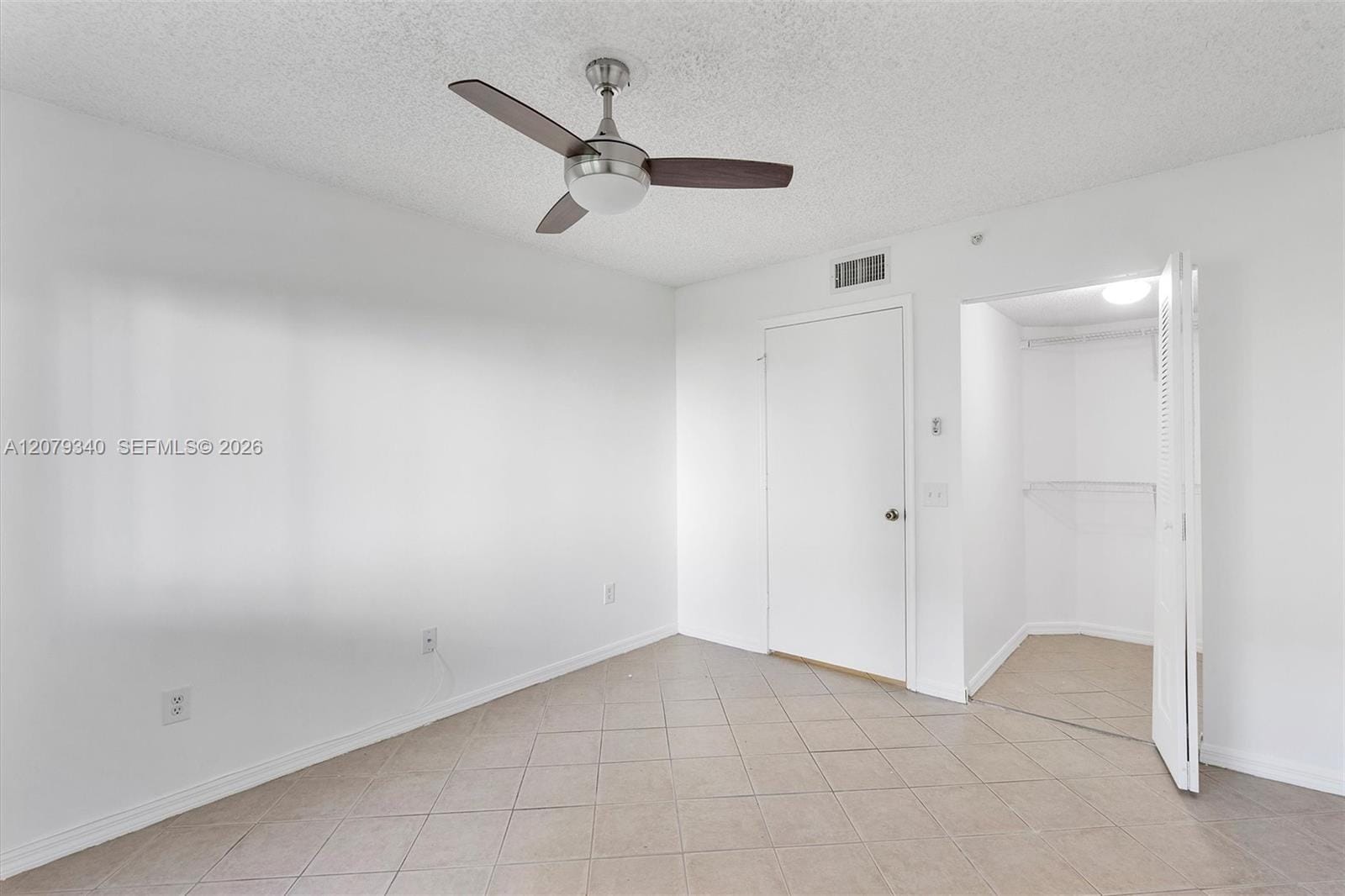 450 S Park Road 5-105 — photo 9