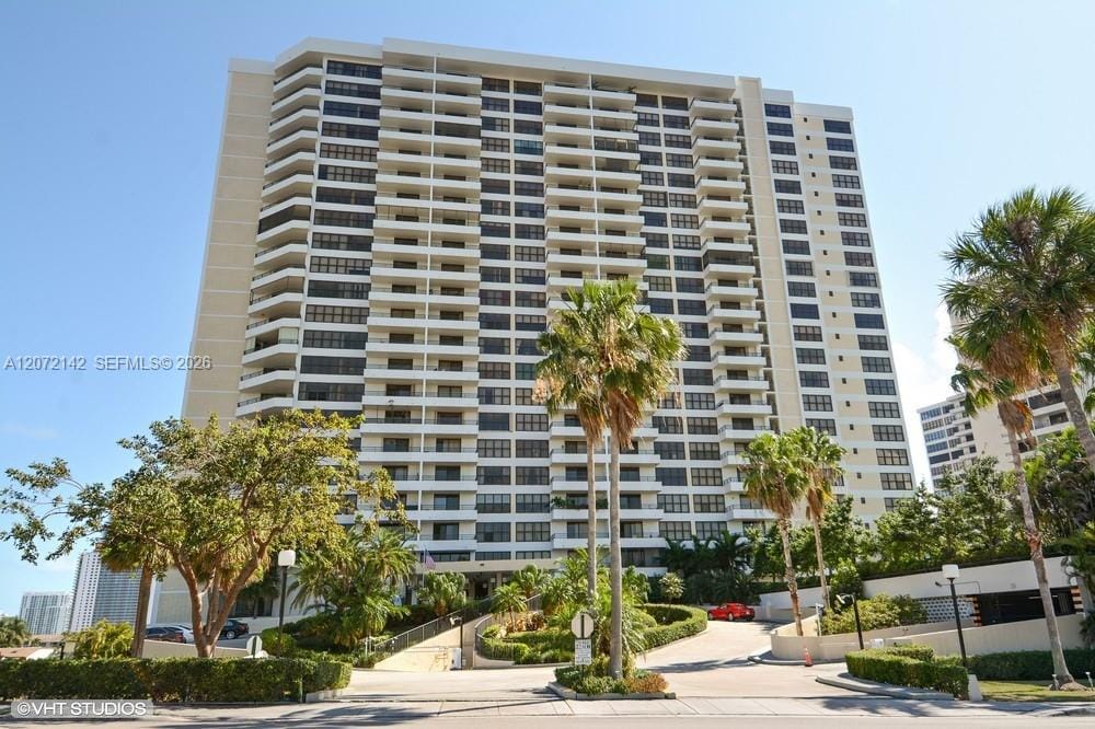 2500 Parkview Drive 1004, Hallandale Beach, FL 33009