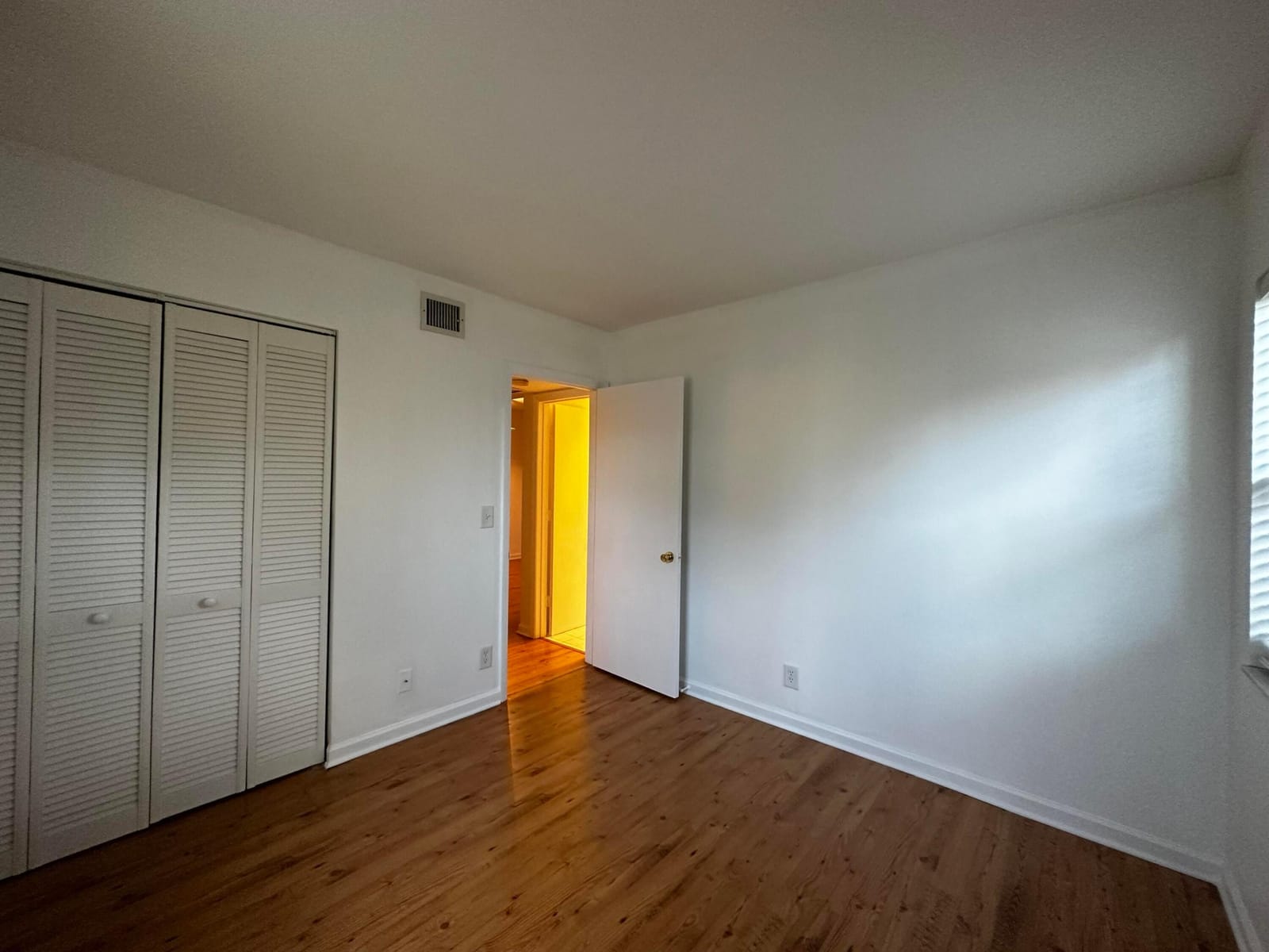 21904 Lake Forest Circle 106 — photo 10