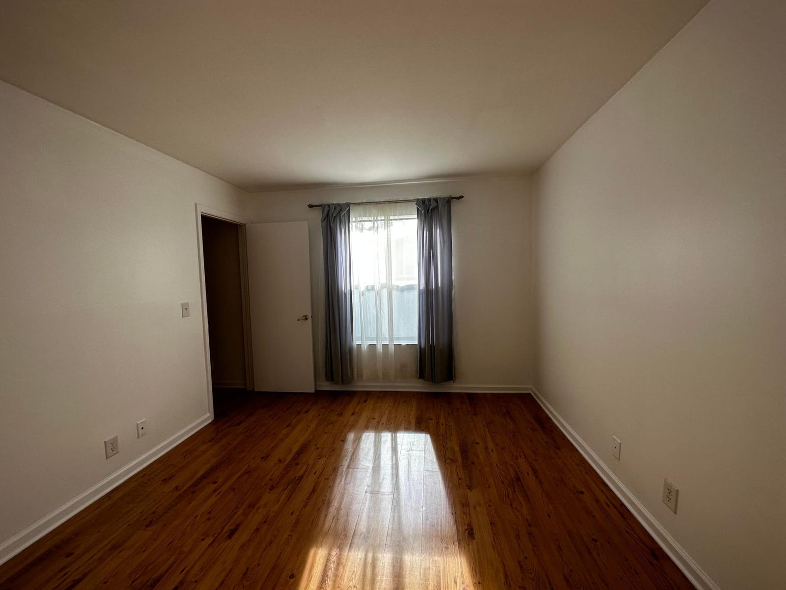 21904 Lake Forest Circle 106 — photo 9