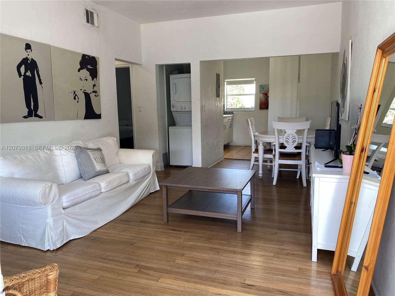 1011 9th Street 8, Miami Beach, FL 33139 photo 2