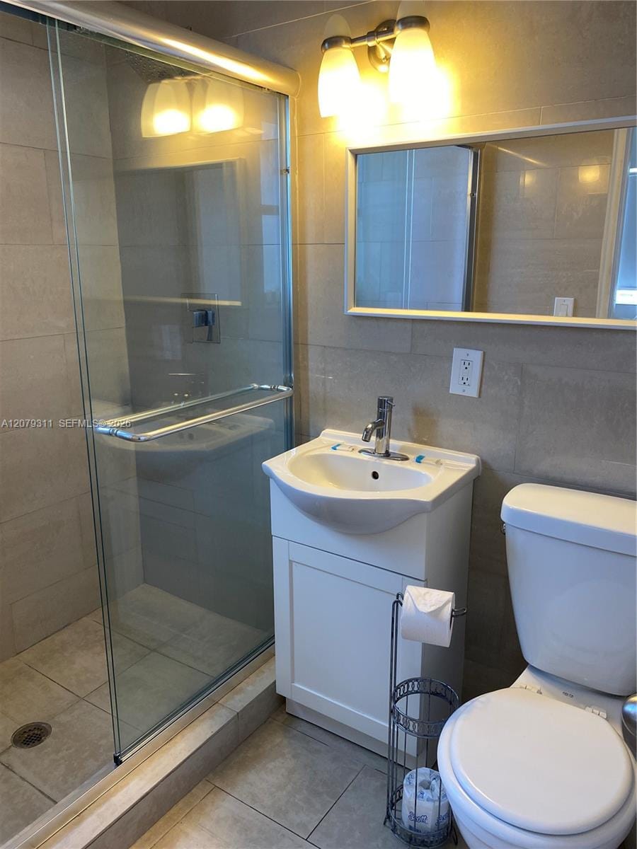 1011 9th Street 8, Miami Beach, FL 33139 photo 9