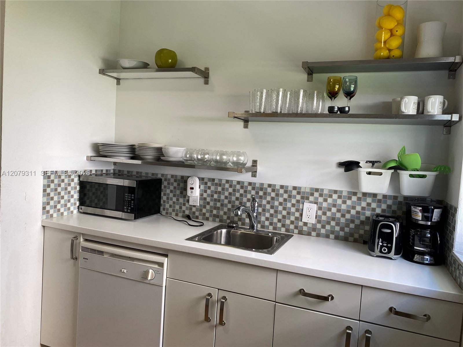 1011 9th Street 8, Miami Beach, FL 33139 photo 10